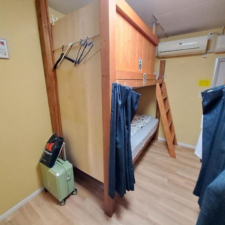 Fukuoka Tabiji Hostel & Guesthouse ภายนอก รูปภาพ